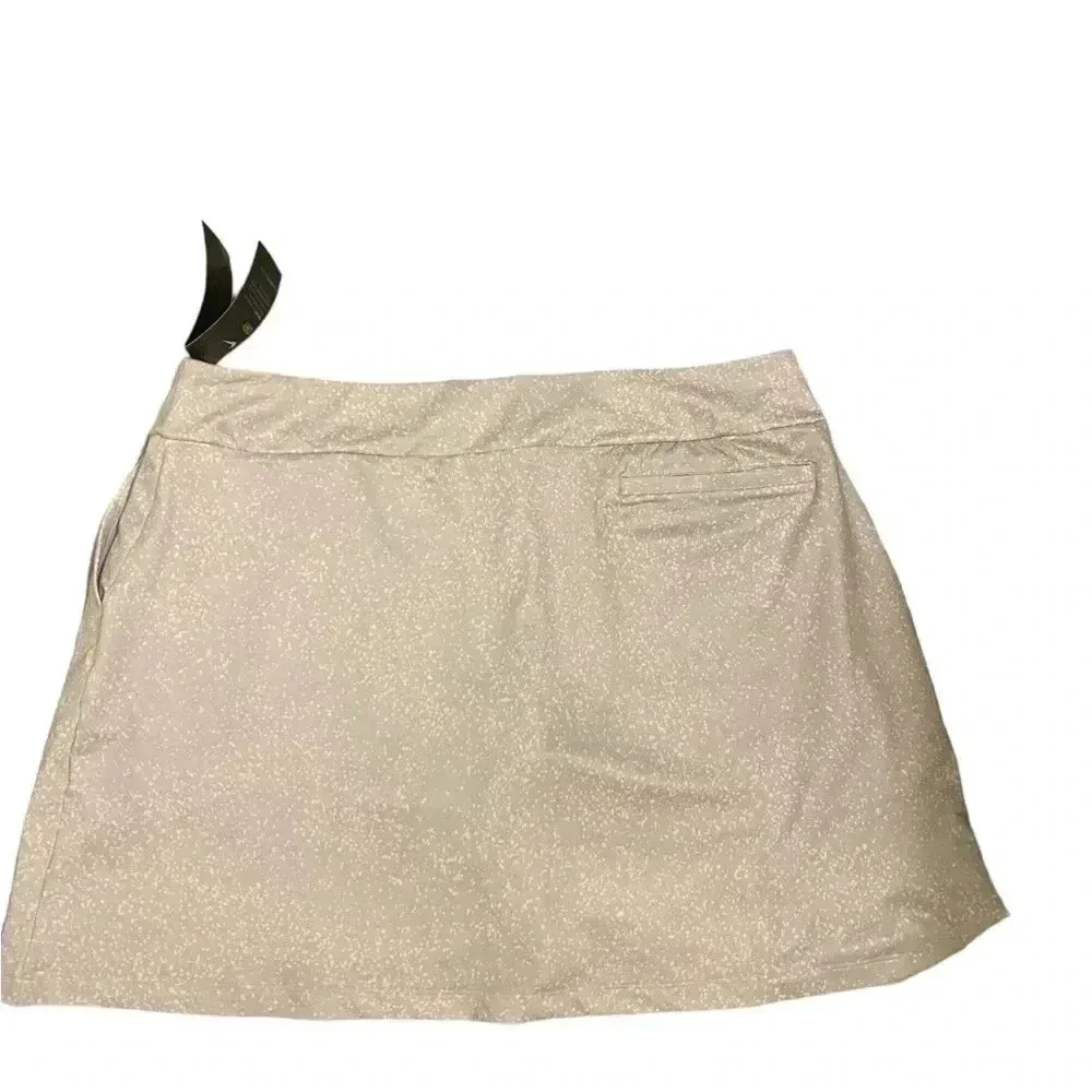 Nike Dry Fit skirt with built in shorts New with tags